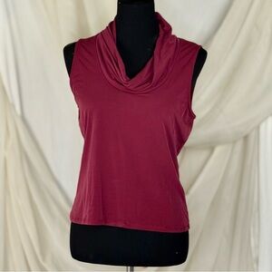 Chic Sleeveless Burgundy Drape Top
